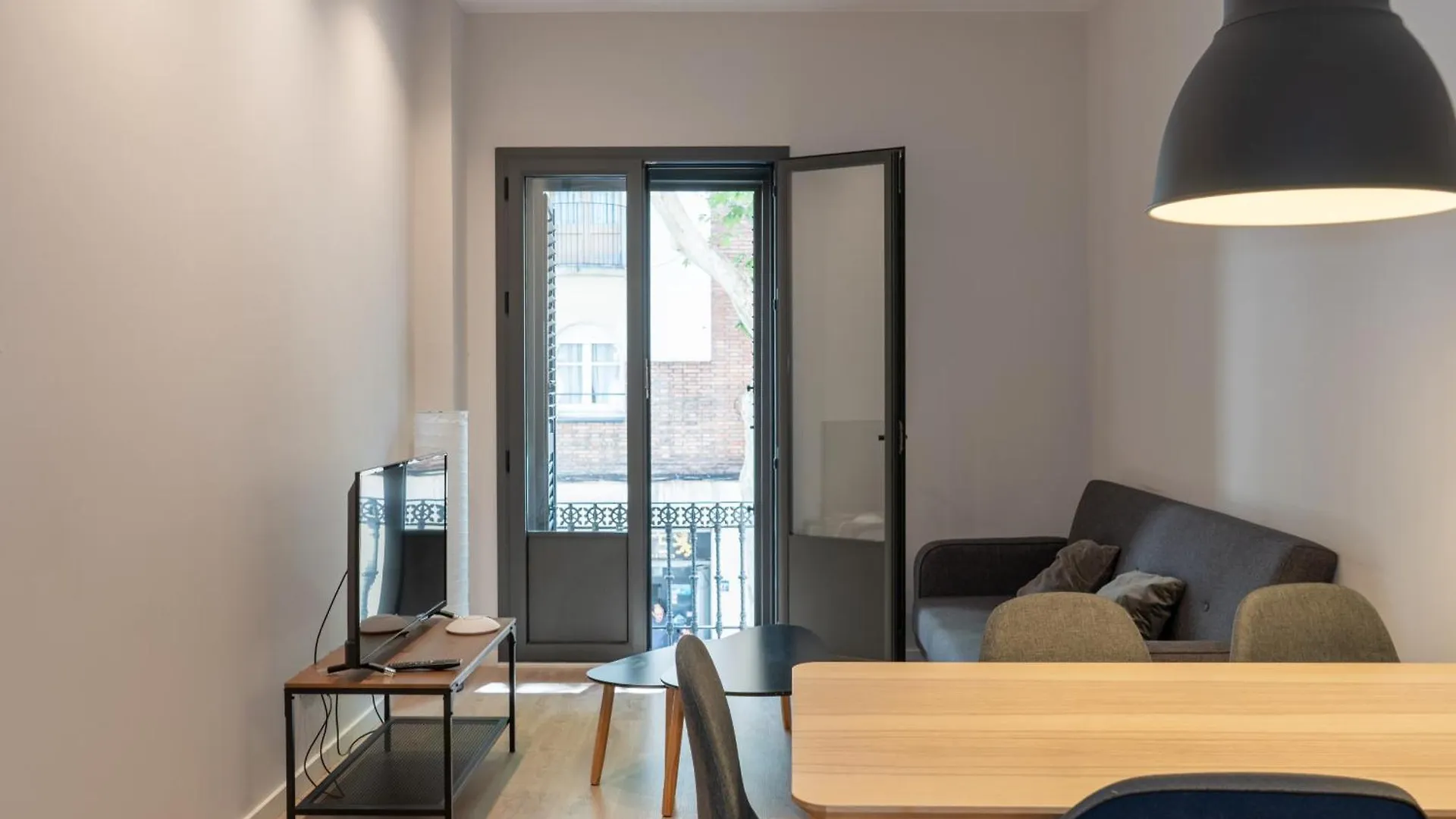 Επικοινωνία με το Ola Living Gracia