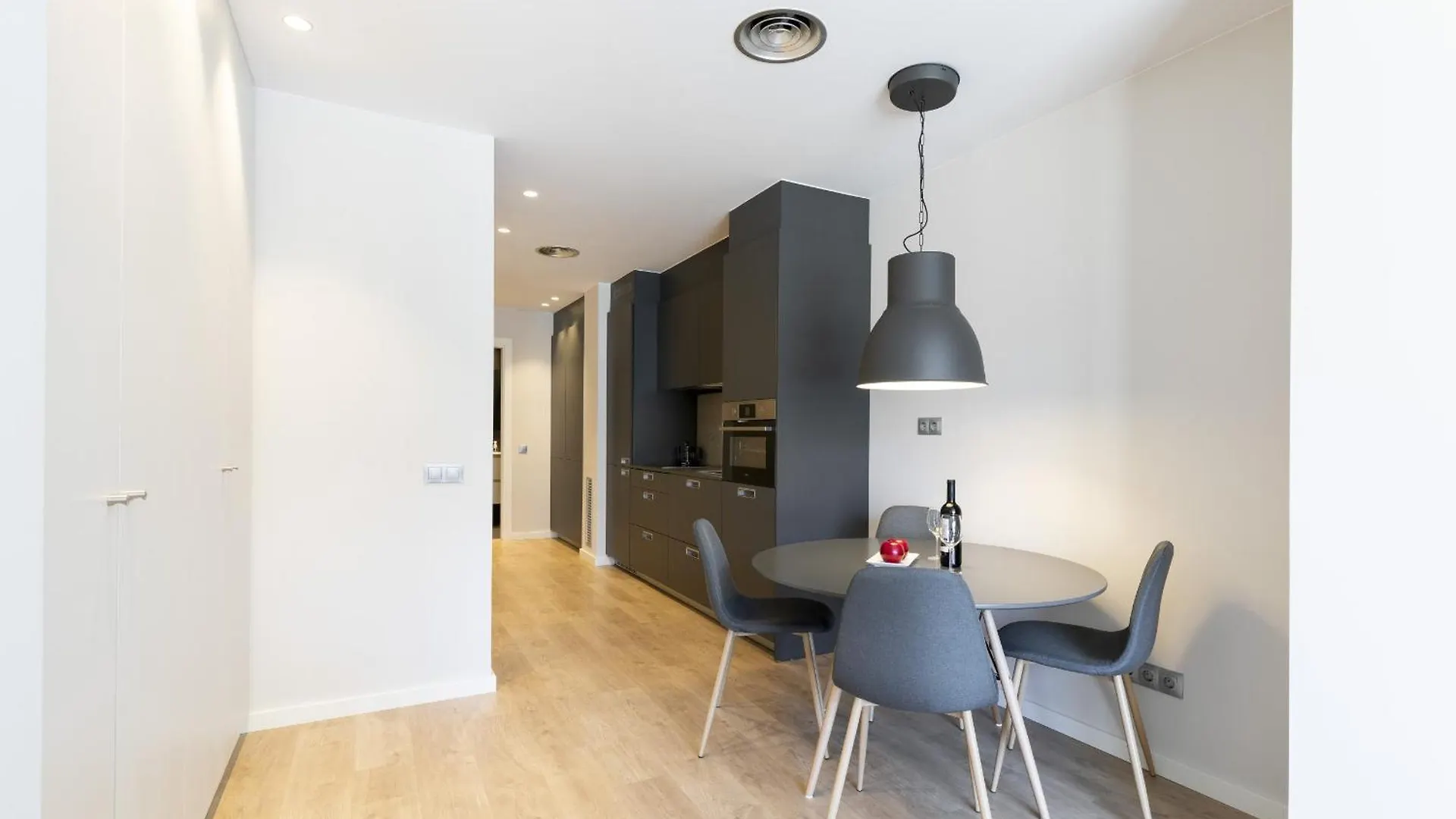 Ola Living Gracia Apartment Barcelona 0*,